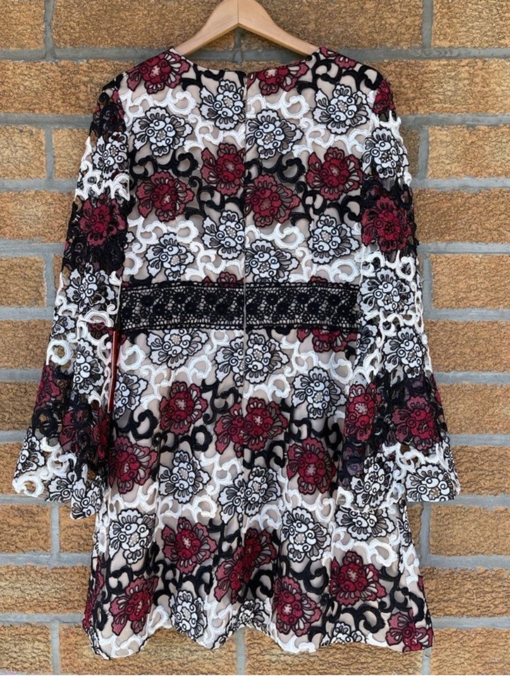 Monique Lhuillier Black, Red & Cream Floral Lace Mini Skirt